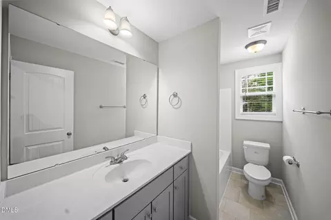 Bath - 159 Thunder Ridge Dr, Garner, NC 27529 photo 6 of 7