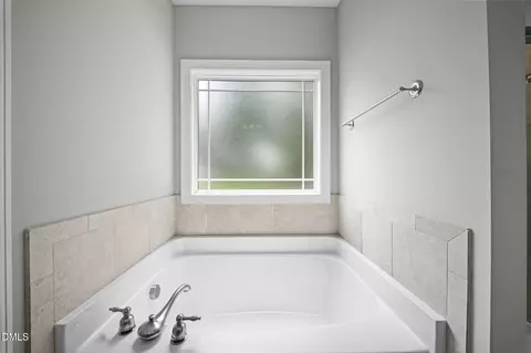 Bath - 159 Thunder Ridge Dr, Garner, NC 27529 photo 1 of 7