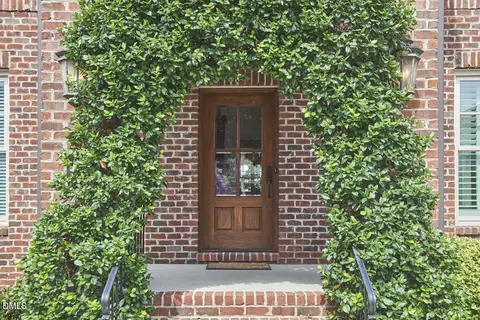 713 Mordecai Towne Pl, Raleigh, NC 27604
