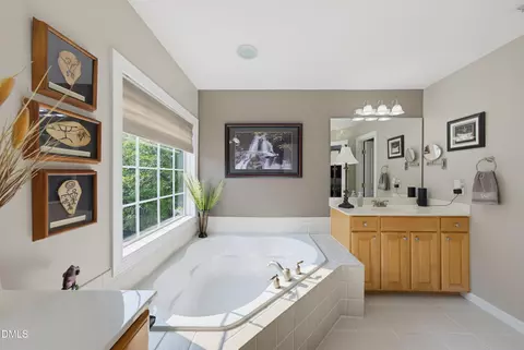 Bath - 8036 Smith Rd, Apex, NC 27539 photo 4 of 7