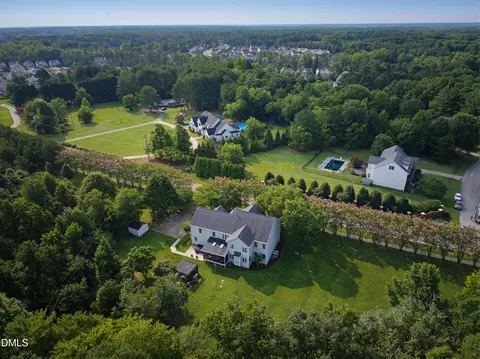 View/Area - 8036 Smith Rd, Apex, NC 27539 photo 1 of 3