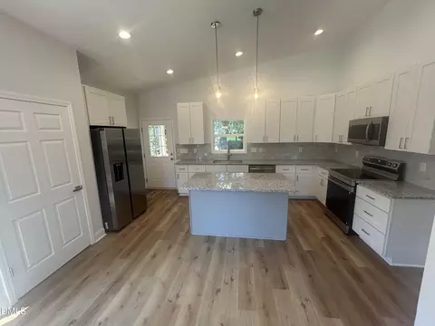2208 Dalrymple St, Sanford, NC 27330