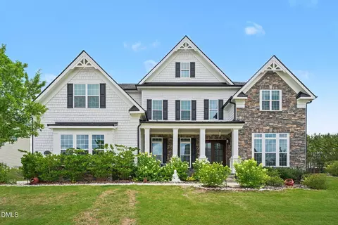 3723 Regent Pines Dr, New Hill, NC 27562