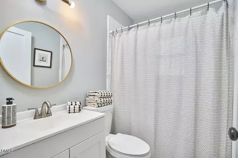 Bath - 113 Higbee St, Durham, NC 27704 photo 2 of 2