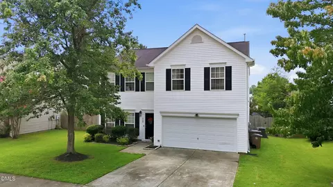 Exterior - 809 Stackhurst Way, Wake Forest, NC 27587 photo 2 of 4
