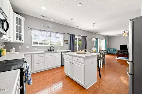Kitchen - 809 Stackhurst Way, Wake Forest, NC 27587 photo 3 of 6