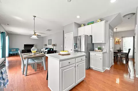 Kitchen - 809 Stackhurst Way, Wake Forest, NC 27587 photo 5 of 6