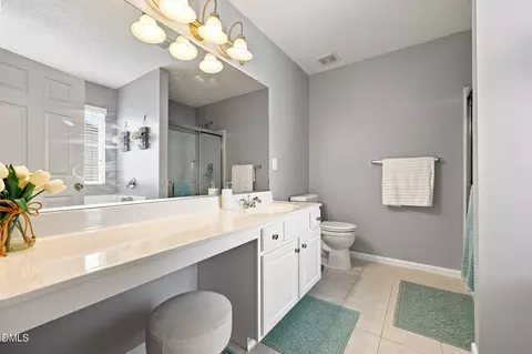 Bath - 809 Stackhurst Way, Wake Forest, NC 27587 photo 2 of 4
