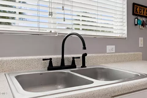 Kitchen - 809 Stackhurst Way, Wake Forest, NC 27587 photo 4 of 6