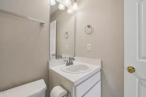 Bath - 4616 Dolwick Dr, Durham, NC 27713 photo 4 of 4