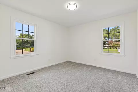 Bedroom - 103 Lilly St, Dunn, NC 28334 photo 5 of 8