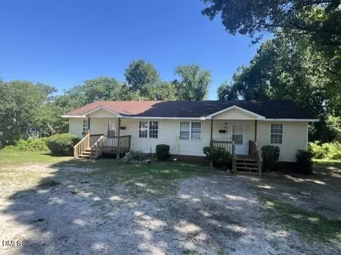 413-415 Gay St, Henderson, NC 27536