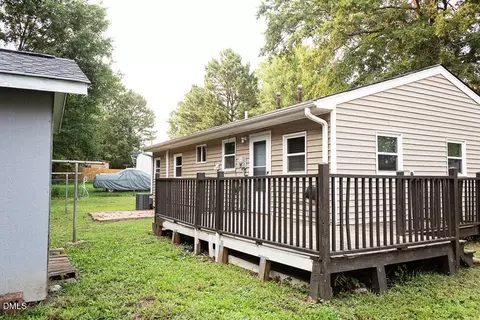 Exterior - 9 Plummer Pl, Durham, NC 27703 photo 2 of 3