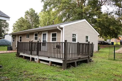 Exterior - 9 Plummer Pl, Durham, NC 27703 photo 1 of 3