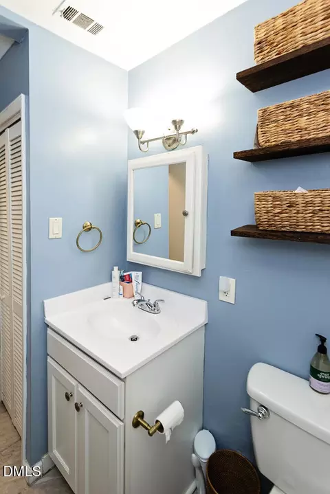 Bath - 9 Plummer Pl, Durham, NC 27703 photo 3 of 3