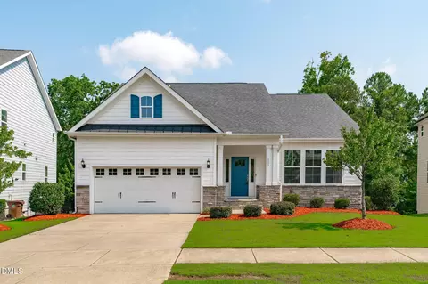 121 Cahors Trl, Holly Springs, NC 27540