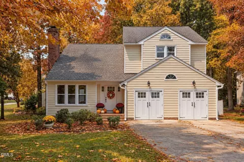 1001 Lantern Light Ct, Apex, NC 27502