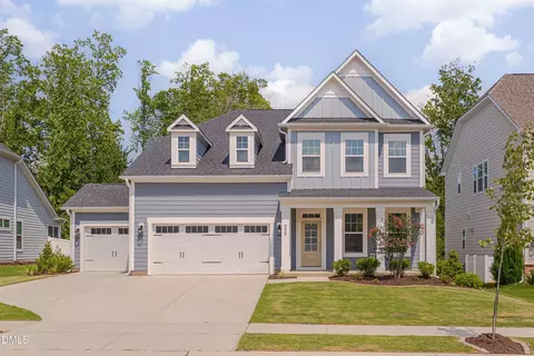 305 Southerland Shire Ln, Holly Springs, NC 27540