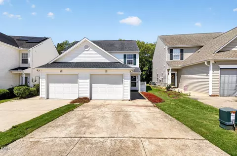 2045 Persimmon Ridge Dr, Raleigh, NC 27604