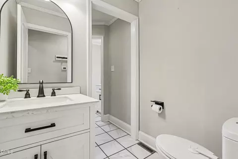 Bath - 910 S 2nd St, Smithfield, NC 27577 photo 4 of 4