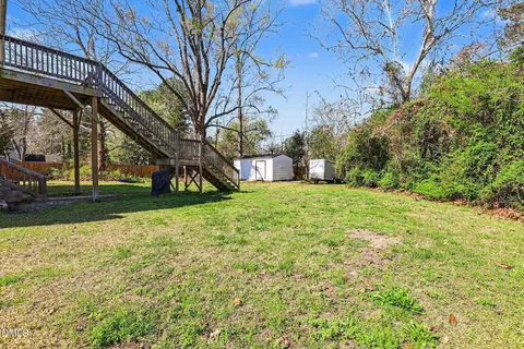 Exterior - 910 S 2nd St, Smithfield, NC 27577 photo 2 of 3