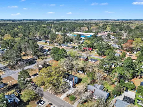View/Area - 910 S 2nd St, Smithfield, NC 27577 photo 1 of 3