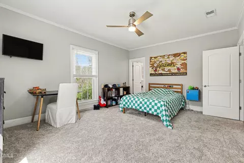 Bedroom - 910 S 2nd St, Smithfield, NC 27577 photo 3 of 6