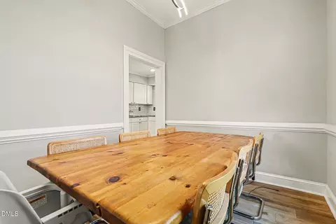 Dining - 910 S 2nd St, Smithfield, NC 27577 photo 2 of 2