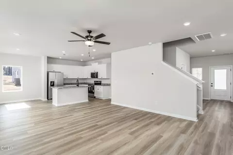 255 Custer Dr, Mebane, NC 27302