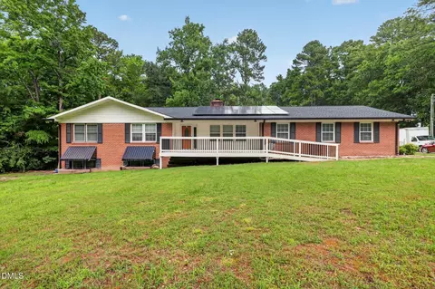 56 Lee Ln, Henderson, NC 27537