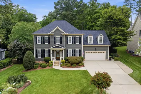 108 Bells Walk Ct, Holly Springs, NC 27540