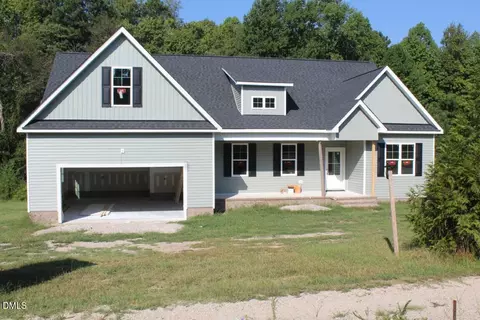 20 Home Place Ln, Zebulon, NC 27597
