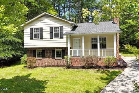 7412 Barberry Ct, Raleigh, NC 27615