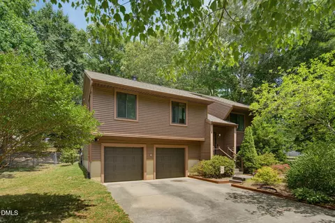 32 S Angela Cir, Durham, NC 27703