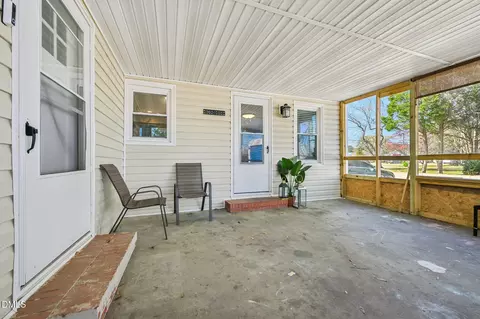 Exterior - 712 Fairground Rd, Dunn, NC 28334 photo 4 of 7