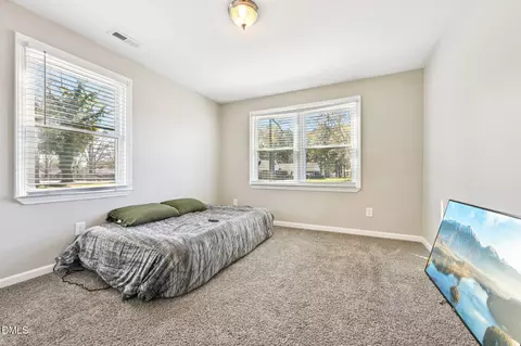 Bedroom - 712 Fairground Rd, Dunn, NC 28334 photo 4 of 5
