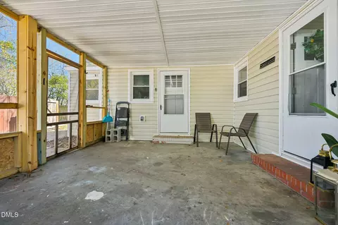 Exterior - 712 Fairground Rd, Dunn, NC 28334 photo 5 of 7