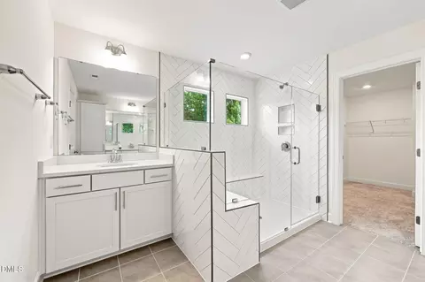 Bath - 4304 Beckel Rd, Willow Spring, NC 27592 photo 4 of 5