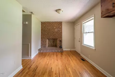 519 E Walnut Ave, Wake Forest, NC 27587 photo 7