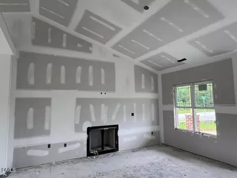 100 Bernie Dr, Selma, NC 27576