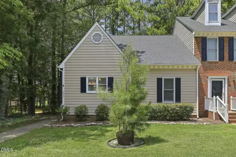 6061 Epping Forest Dr, Raleigh, NC 27613