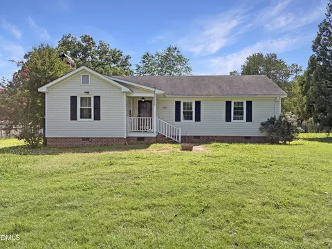 105 Sandy Hill Ct, Rocky Mount, NC 27803