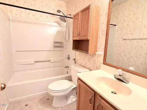 Bath - 5100 Stardust Dr, Durham, NC 27712 photo 1 of 5