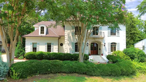 2638 Churchill Rd, Raleigh, NC 27608