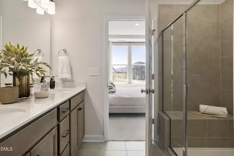Bath - 601 Lanceleaf Ln #9, Durham, NC 27703 photo 3 of 3