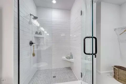 Bath - 603 Lanceleaf Ln #10, Durham, NC 27703 photo 5 of 5