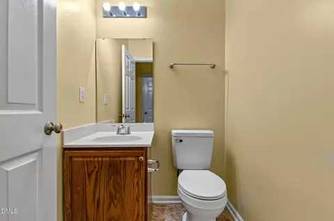 Bath - 2705 Steeple Run Dr, Wake Forest, NC 27587 photo 1 of 6
