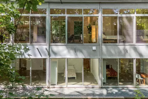 106 Glass House Ln, Carrboro, NC 27510