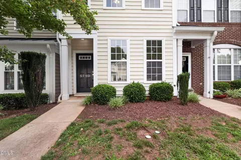 5710 Corbon Crest Ln, Raleigh, NC 27612