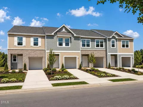 128 S Meyers Ct, Clayton, NC 27520